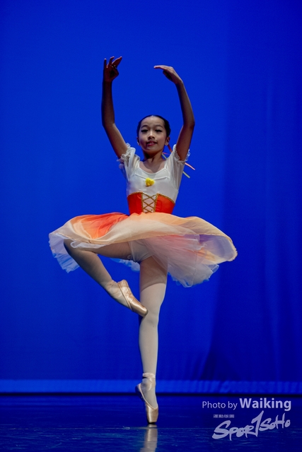 2020-10-18 Solo Dance 0609