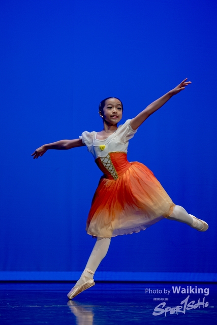 2020-10-18 Solo Dance 0610
