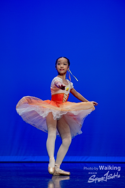 2020-10-18 Solo Dance 0611