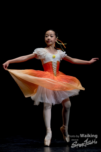2020-10-18 Solo Dance 0633