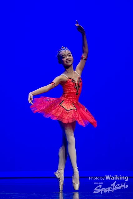 2020-10-18 Solo Dance 0637