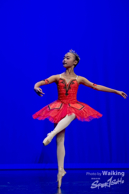 2020-10-18 Solo Dance 0639