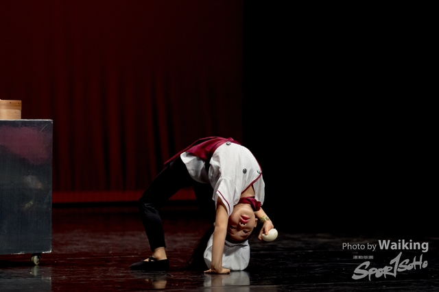 2020-10-18 Solo Dance 1322