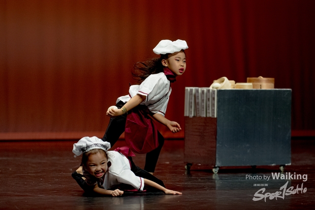 2020-10-18 Solo Dance 1323