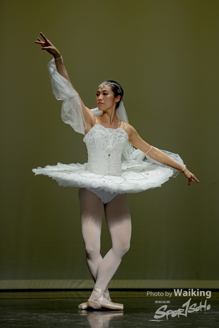 2020-10-18 Solo Dance 0647