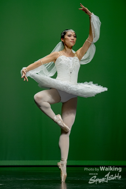 2020-10-18 Solo Dance 0650