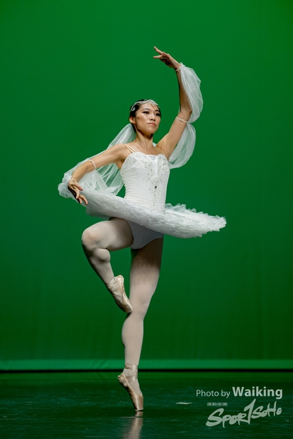 2020-10-18 Solo Dance 0653