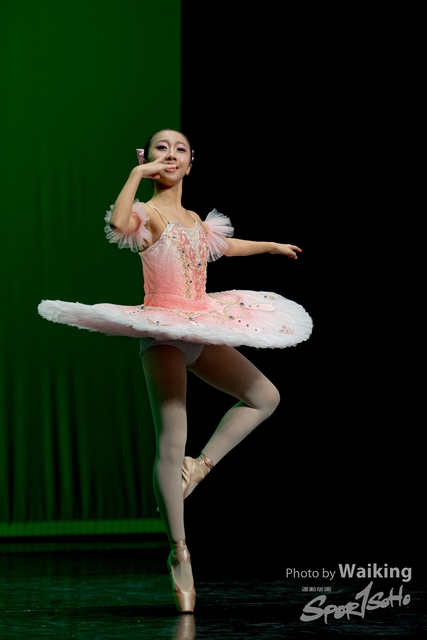 2020-10-18 Solo Dance 0686