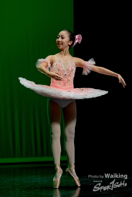 2020-10-18 Solo Dance 0687