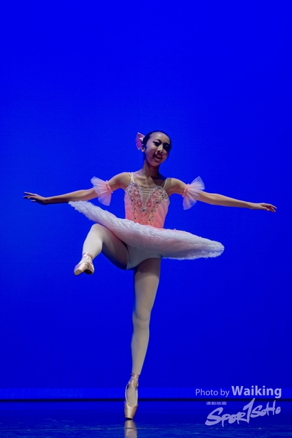 2020-10-18 Solo Dance 0694
