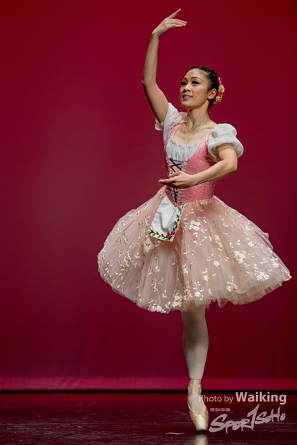 2020-10-18 Solo Dance 0707