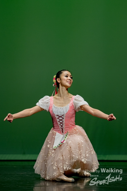 2020-10-18 Solo Dance 0716