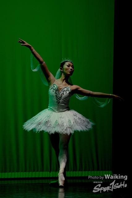2020-10-18 Solo Dance 0717