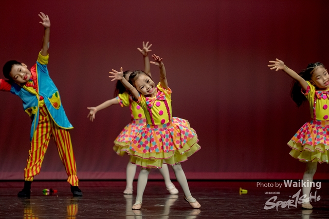 2020-10-18 Solo Dance 1394
