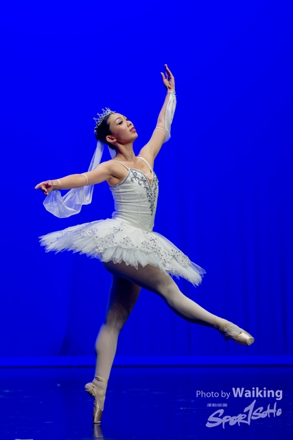 2020-10-18 Solo Dance 0728