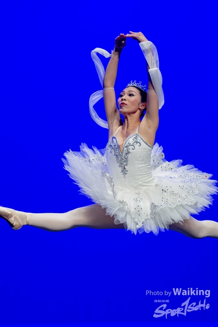2020-10-18 Solo Dance 0729