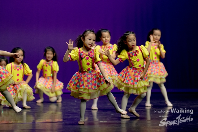 2020-10-18 Solo Dance 1400