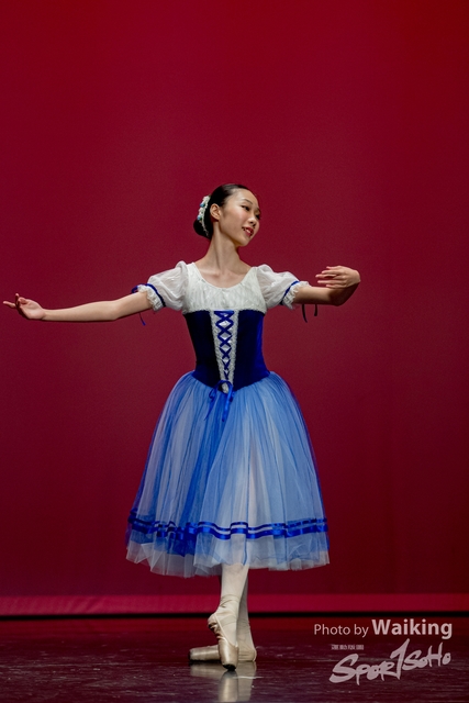 2020-10-18 Solo Dance 0735
