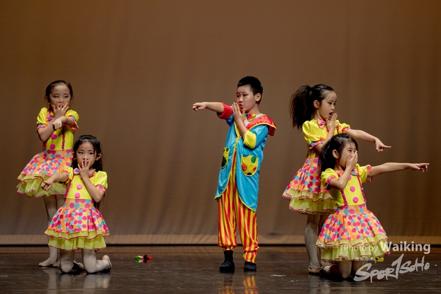 2020-10-18 Solo Dance 1403