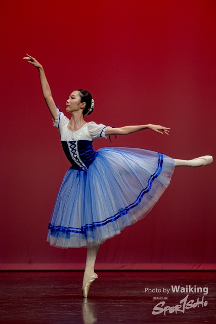 2020-10-18 Solo Dance 0736