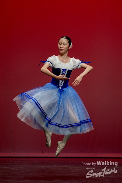 2020-10-18 Solo Dance 0737