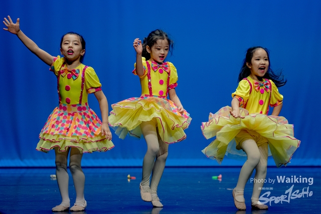2020-10-18 Solo Dance 1406