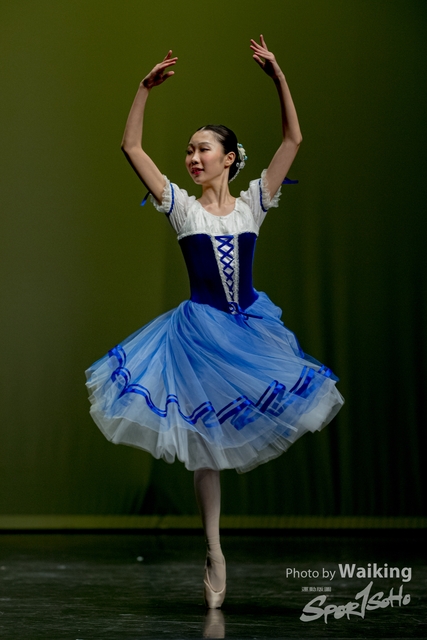 2020-10-18 Solo Dance 0741
