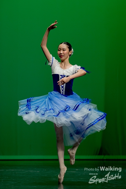 2020-10-18 Solo Dance 0742