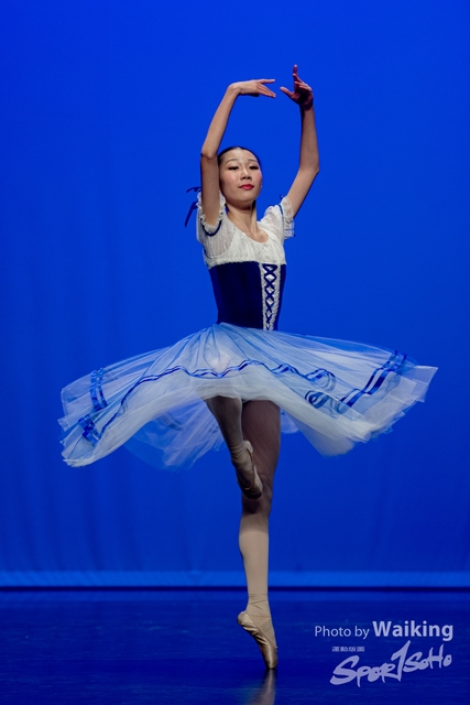 2020-10-18 Solo Dance 0749