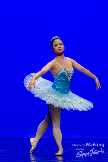 2020-10-18 Solo Dance 0751