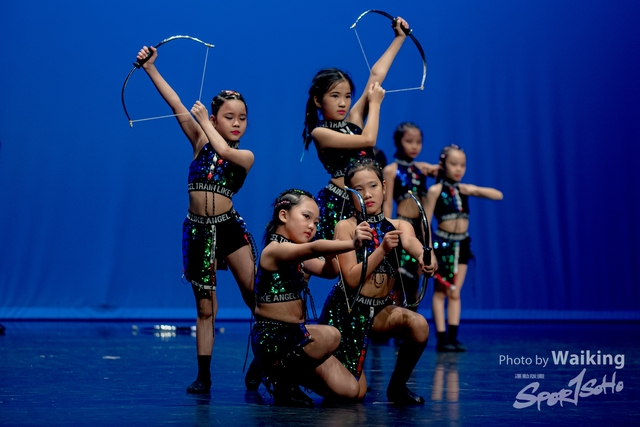 2020-10-18 Solo Dance 1432