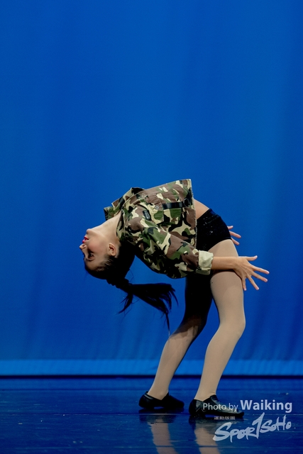 2020-10-18 Solo Dance 2299