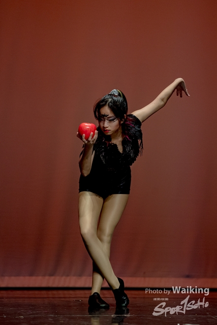 2020-10-18 Solo Dance 2307
