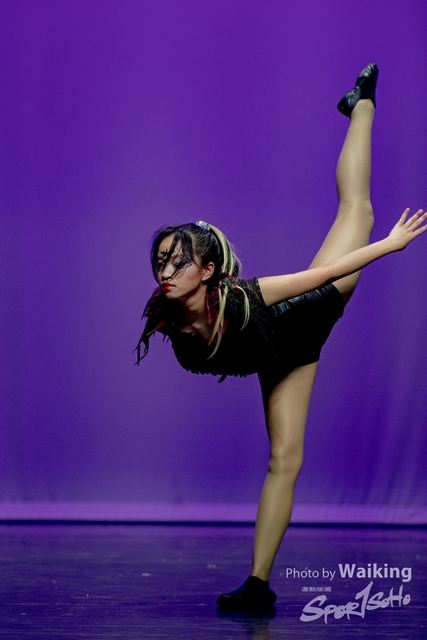 2020-10-18 Solo Dance 2313
