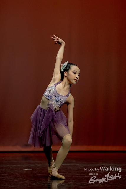 2020-10-18 Solo Dance 1461