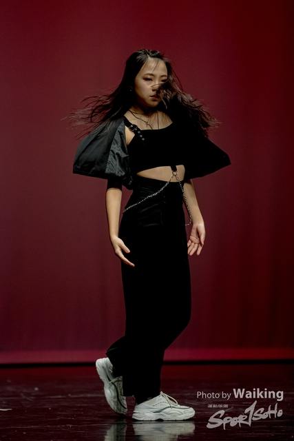 2020-10-18 Solo Dance 2396