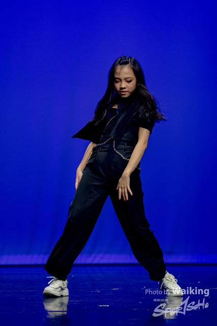 2020-10-18 Solo Dance 2405