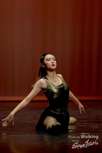 2020-10-18 Solo Dance 2436