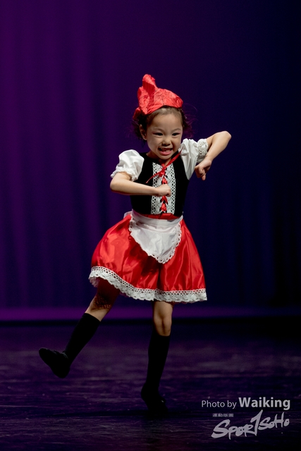 2020-10-18 Solo Dance 1599