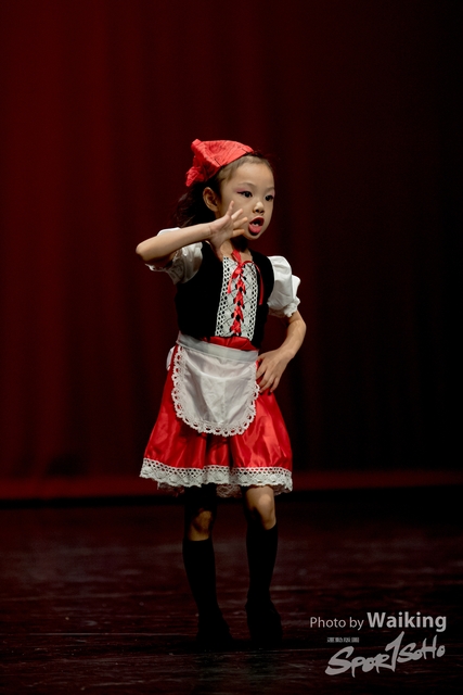2020-10-18 Solo Dance 1600
