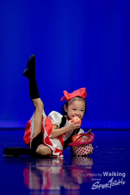 2020-10-18 Solo Dance 1609