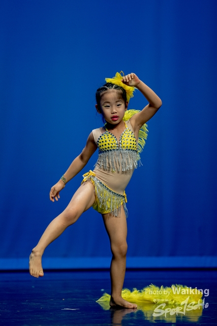 2020-10-18 Solo Dance 1617
