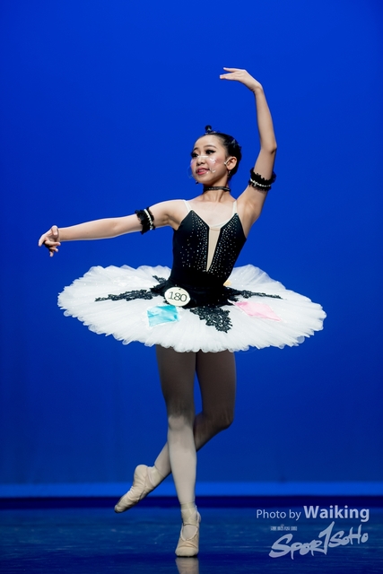 2021-10-17 Solo Dance-2132