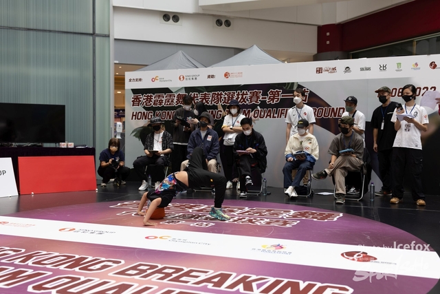 Break_Dance_R1-26
