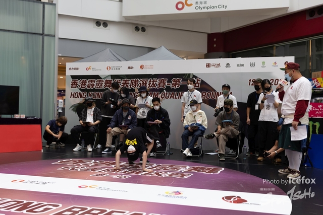 Break_Dance_R1-30