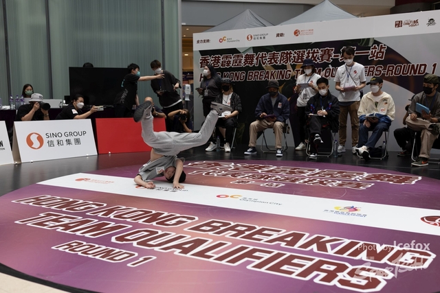 Break_Dance_R1-38