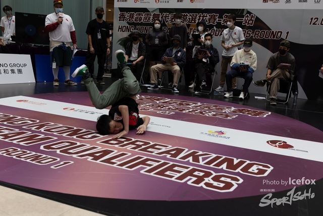 Break_Dance_R1-53