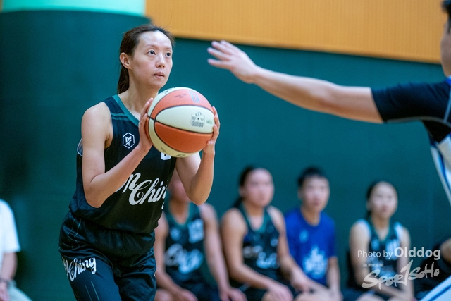 221012Basketball-37