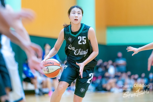 221012Basketball-44