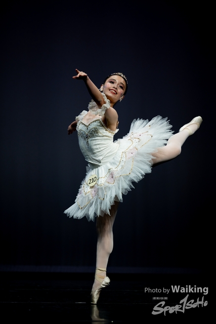 2022-10-04 Solo Dance-1632